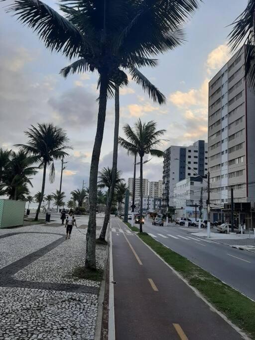 Kitnet A 20 Metros Da Praia Praia Grande  Exterior photo